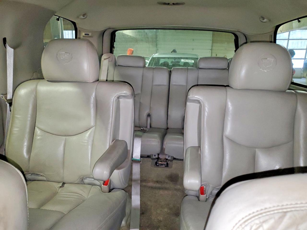 2003 CADILLAC ESCALADE