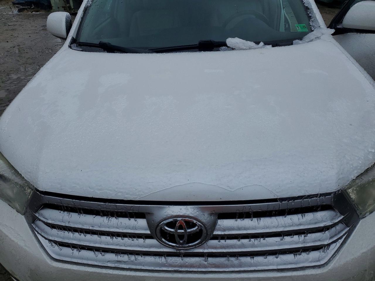 2012 TOYOTA HIGHLANDER