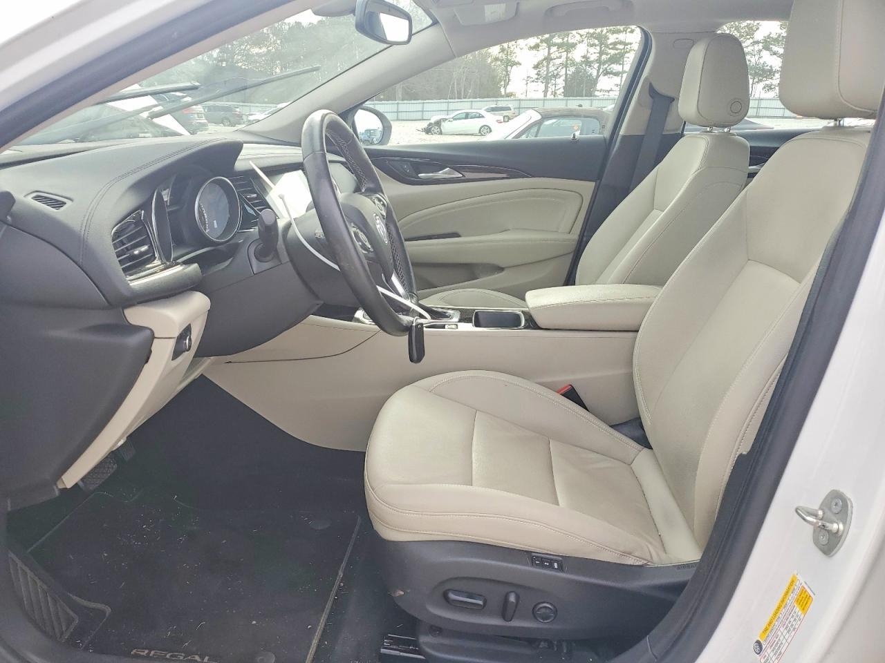 2018 BUICK Regal