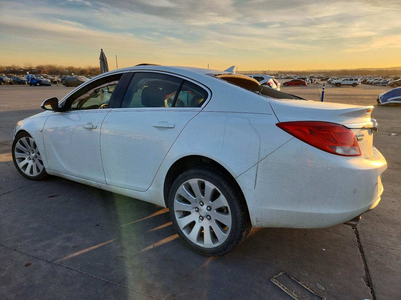 2011 BUICK Regal