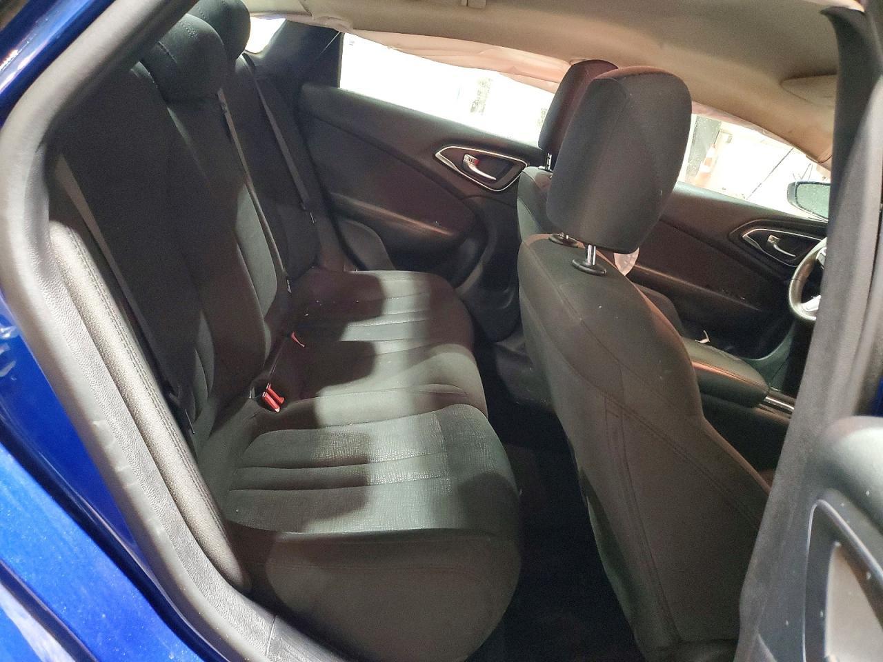 2016 CHRYSLER 200