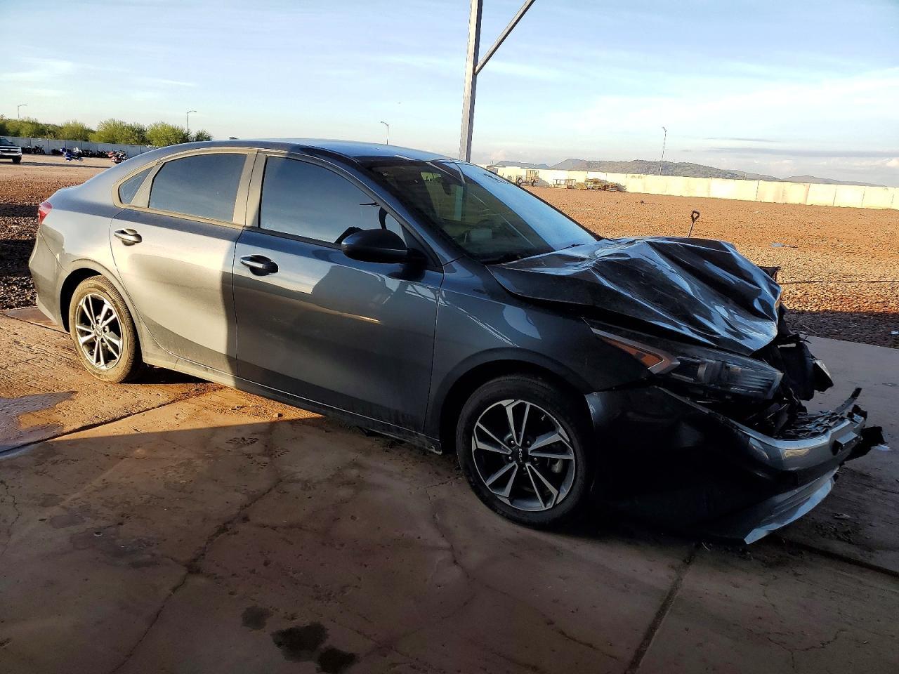 2024 KIA FORTE