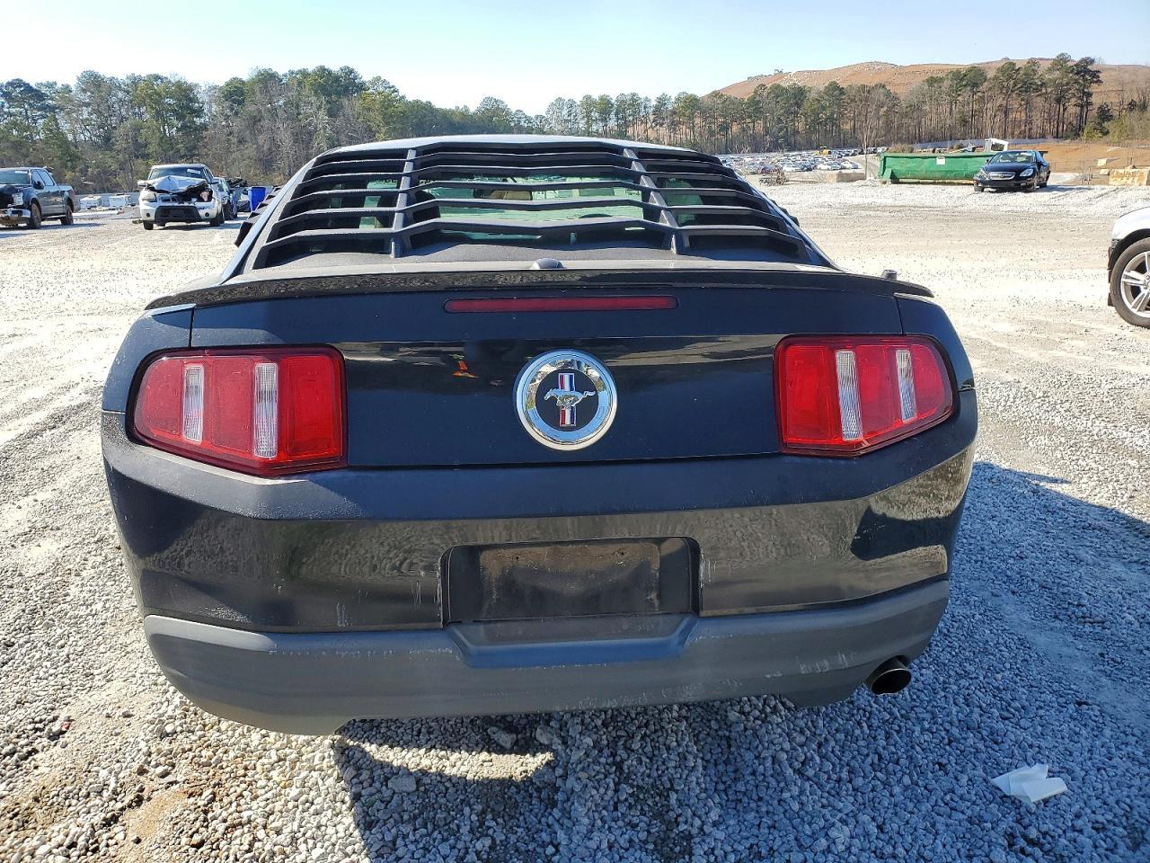 2010 FORD MUSTANG