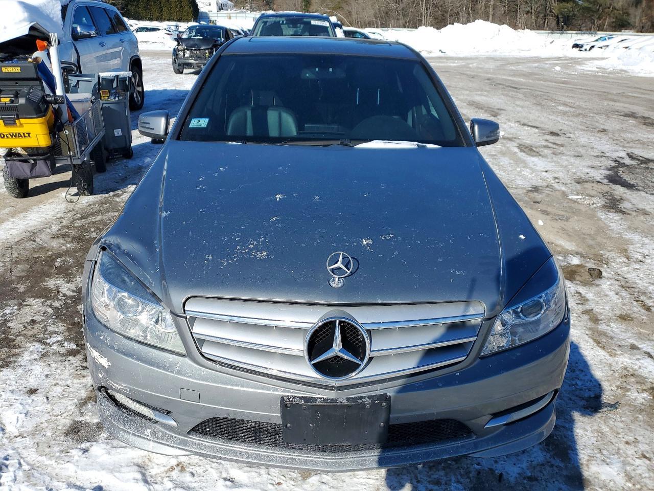 2011 MERCEDES-BENZ C-CLASS