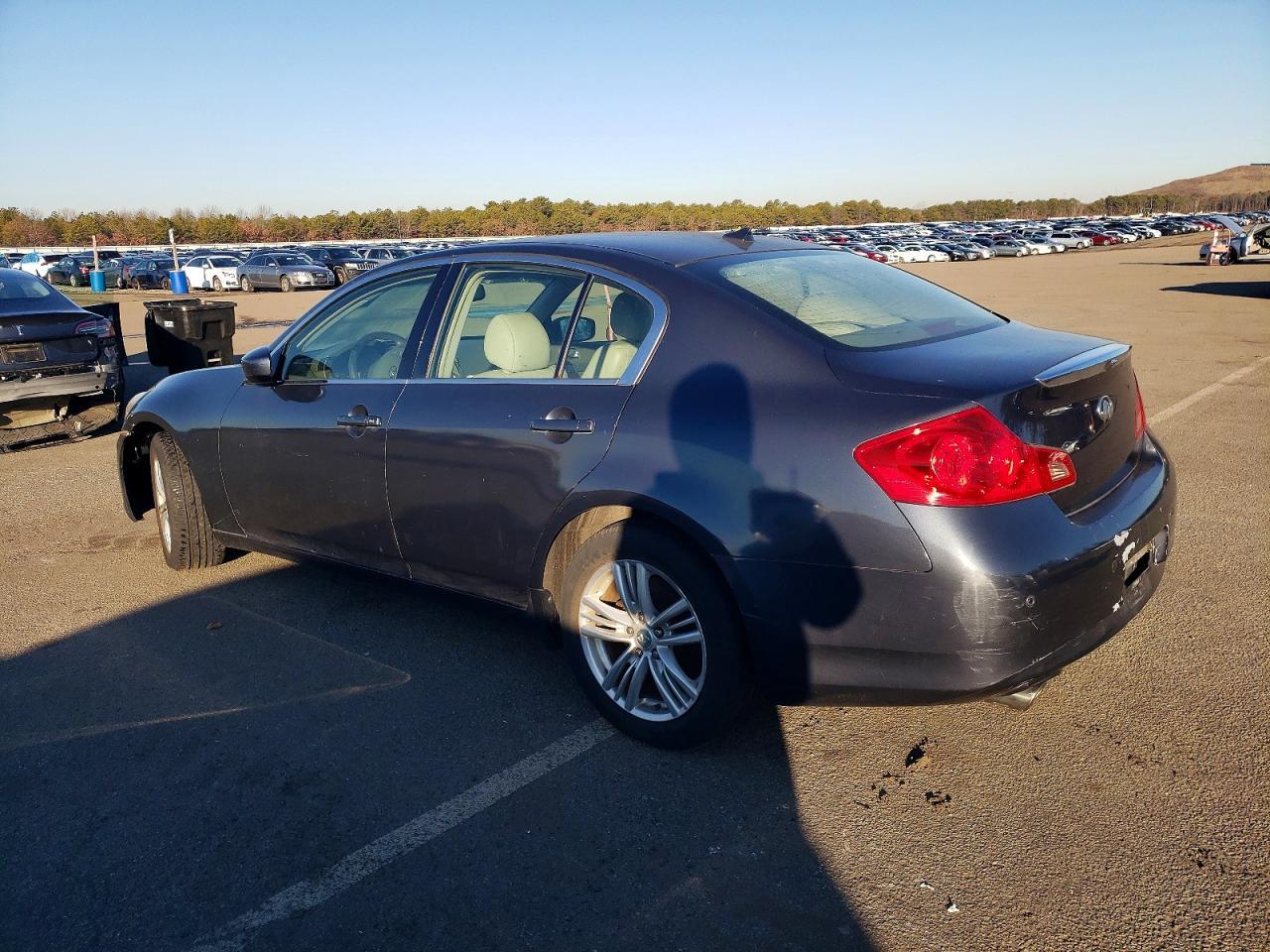 2012 INFINITI G37
