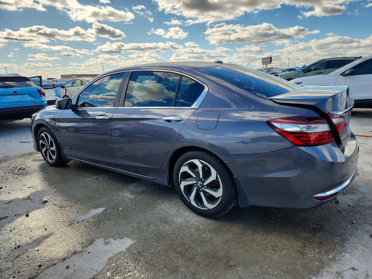 2017 HONDA ACCORD