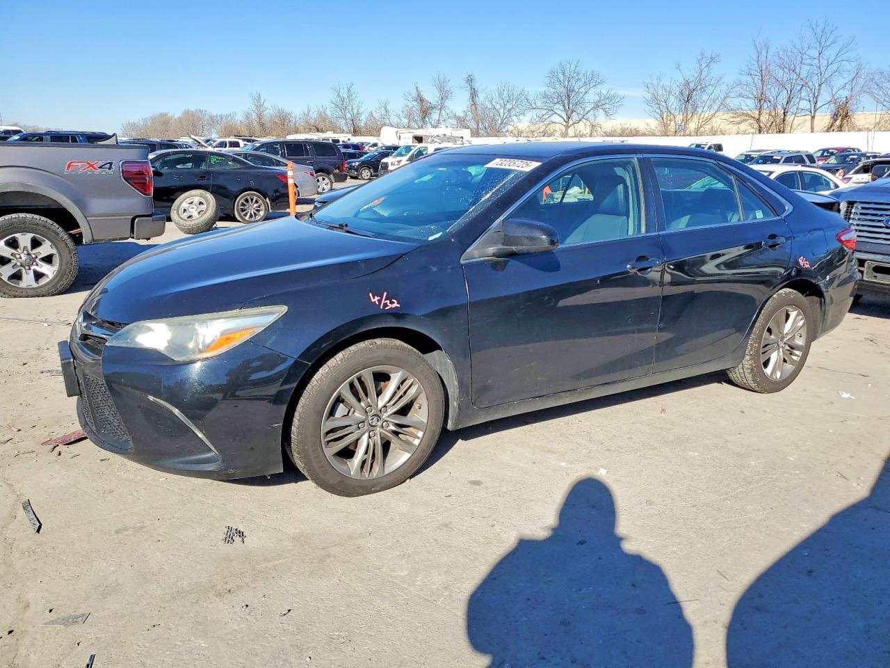 2016 TOYOTA CAMRY