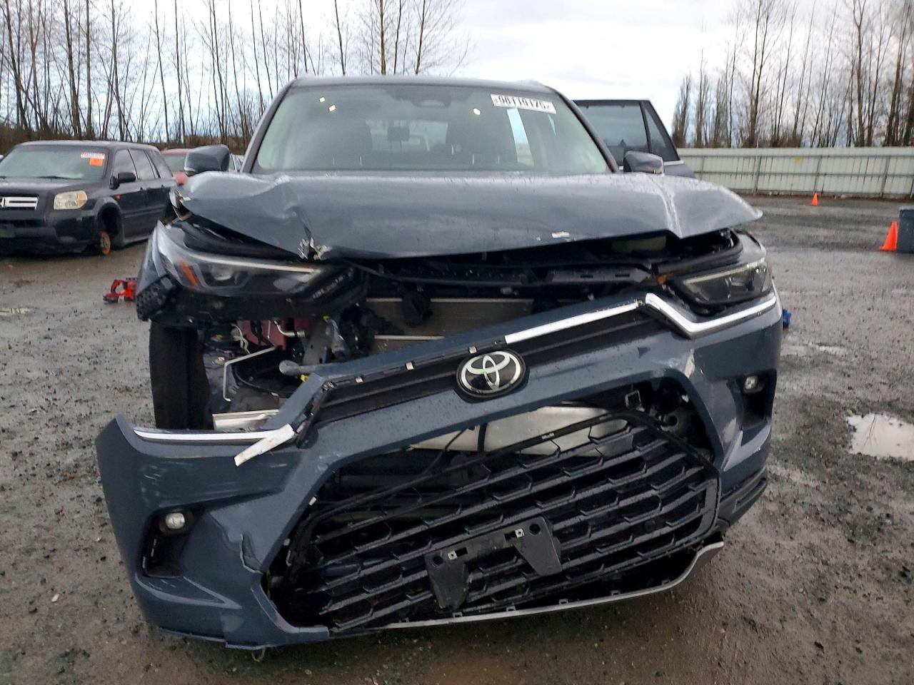 2024 TOYOTA HIGHLANDER