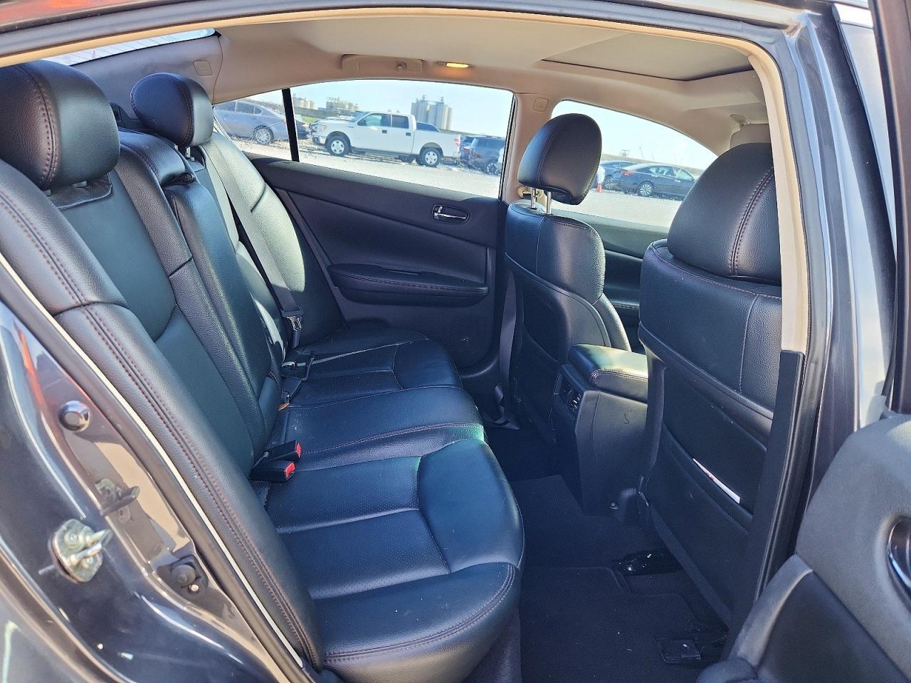 2013 NISSAN Maxima