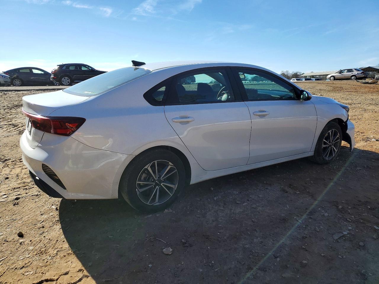 2024 KIA FORTE