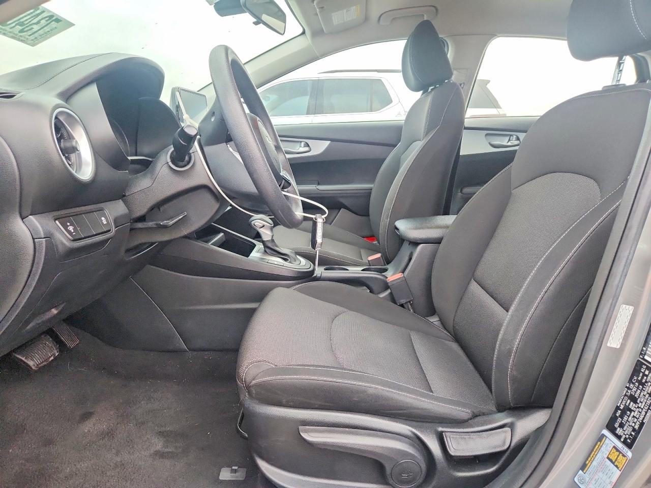 2023 KIA FORTE