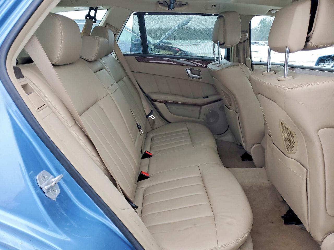 2012 MERCEDES-BENZ E-Class