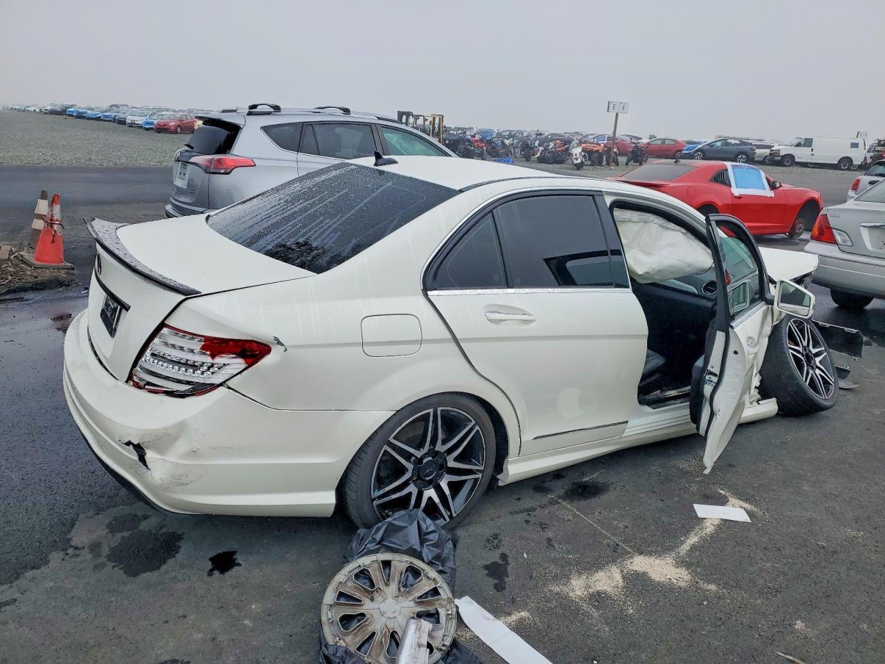 2014 MERCEDES-BENZ C-CLASS