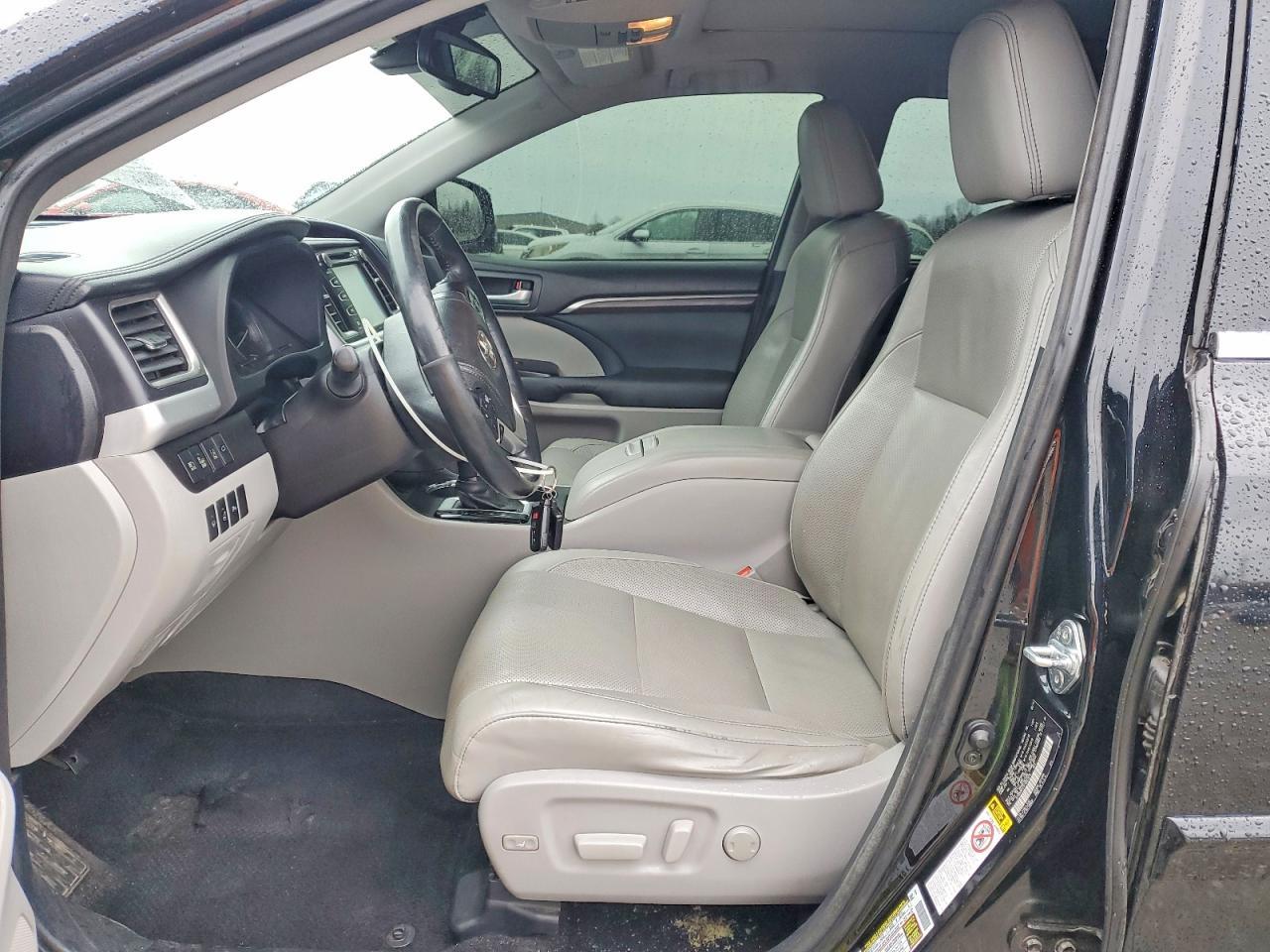 2015 TOYOTA HIGHLANDER