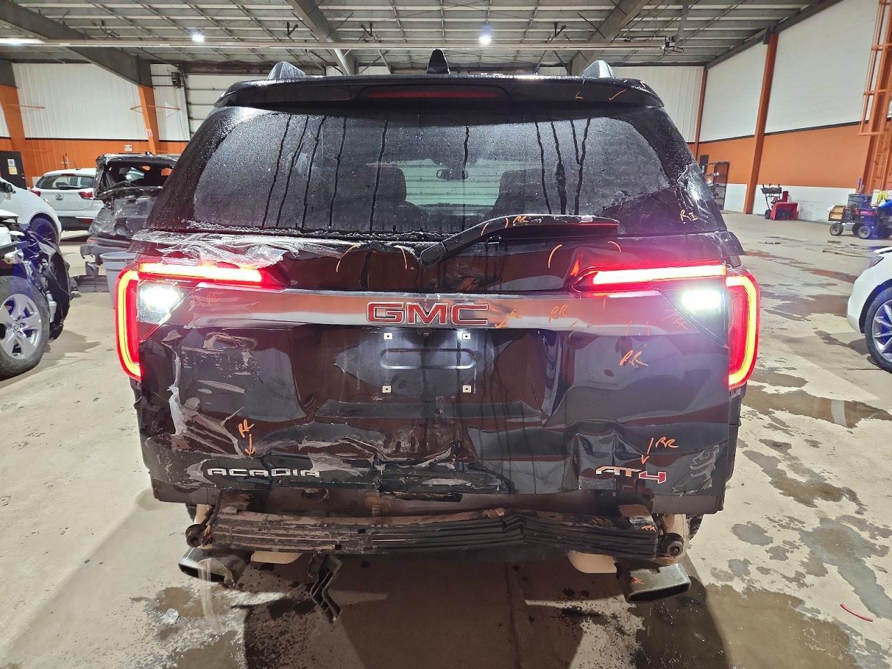2023 GMC ACADIA