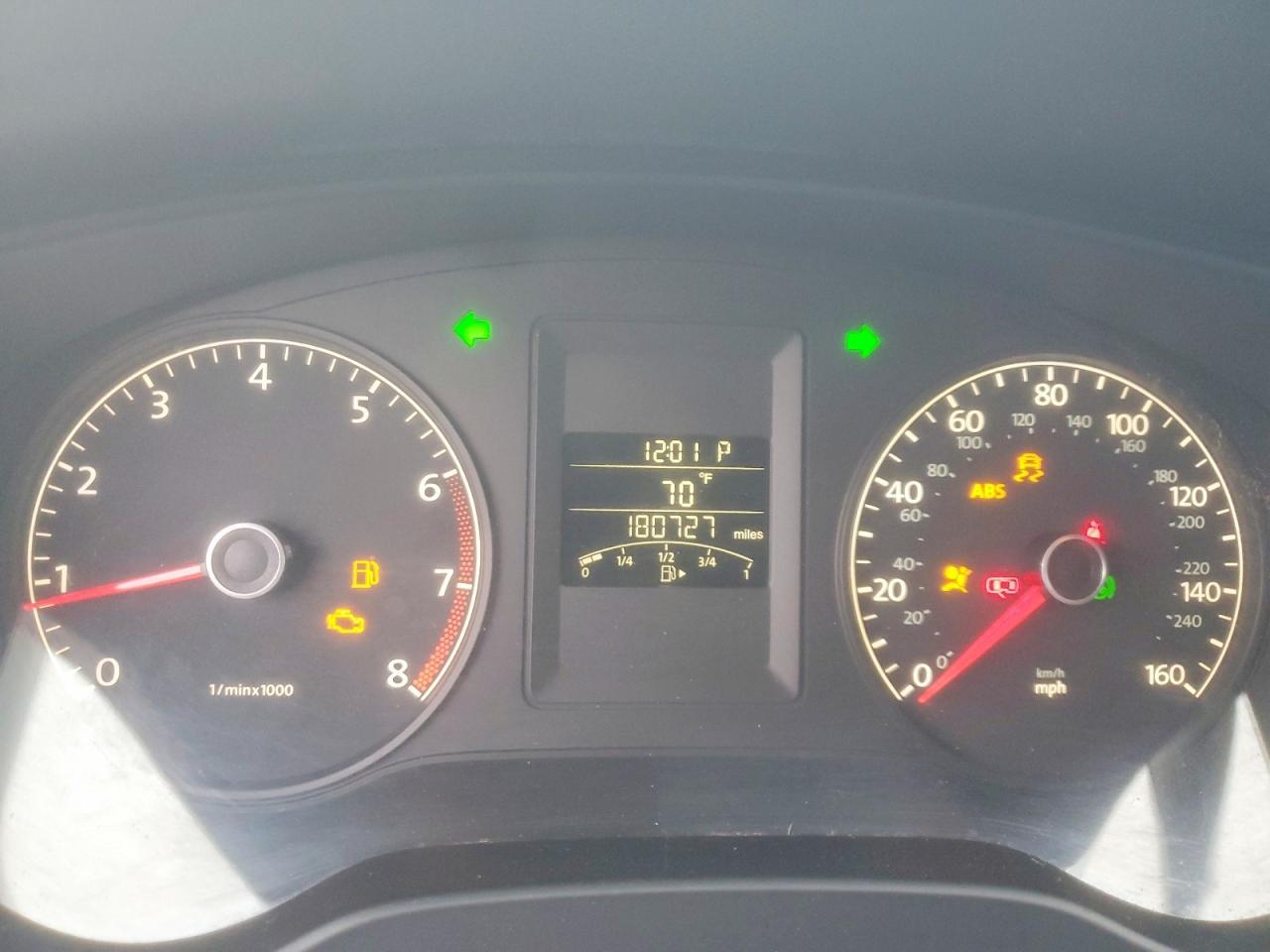 2012 VOLKSWAGEN JETTA