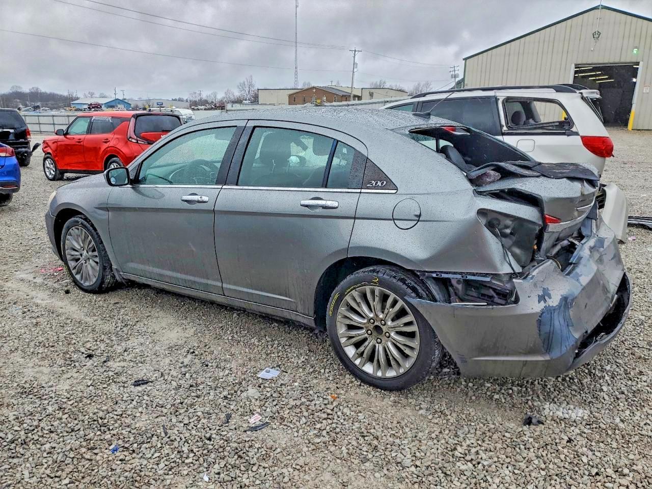 2012 CHRYSLER 200