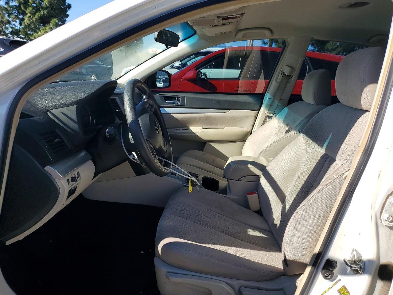 2014 SUBARU Legacy