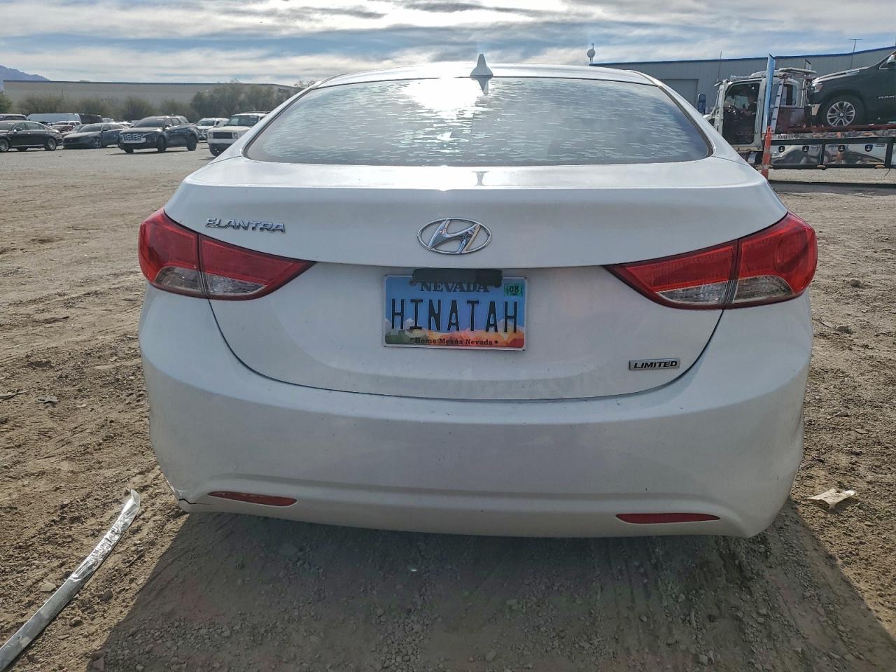 2012 HYUNDAI ELANTRA