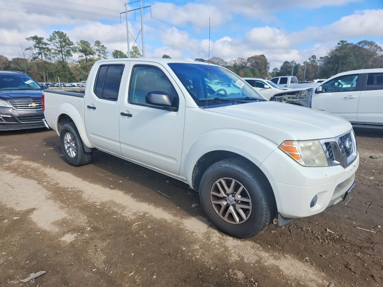 2015 NISSAN Frontier
