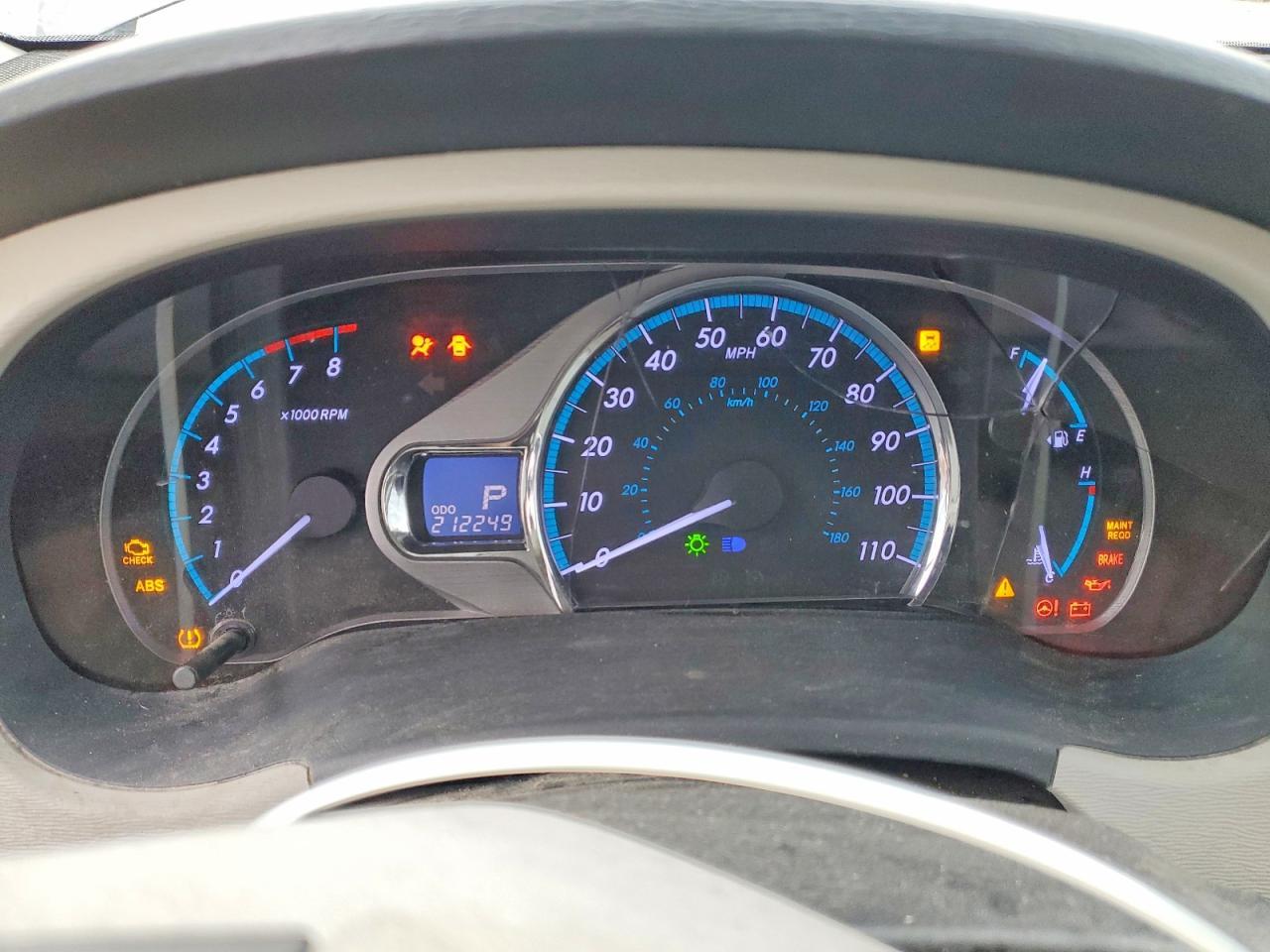 2012 TOYOTA SIENNA