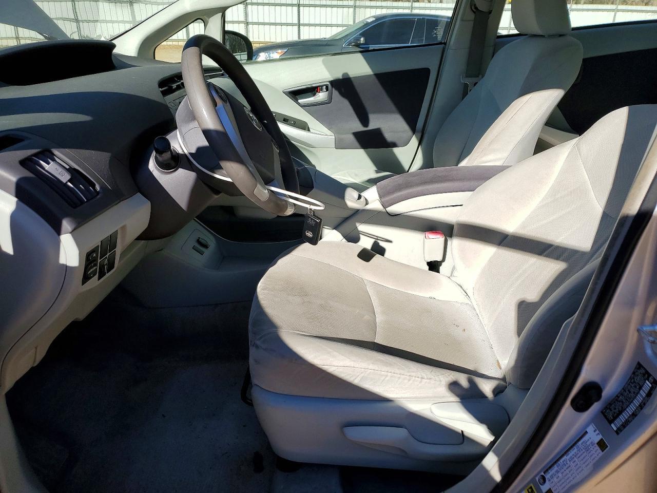 2010 TOYOTA PRIUS