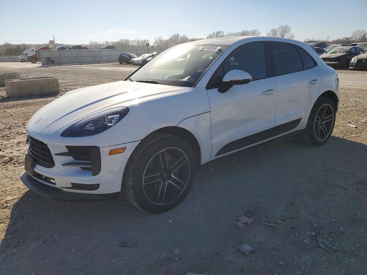 2021 PORSCHE Macan