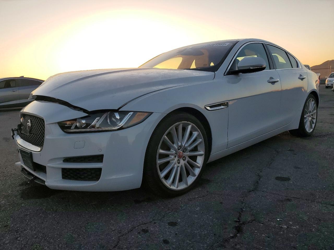 2018 JAGUAR XE
