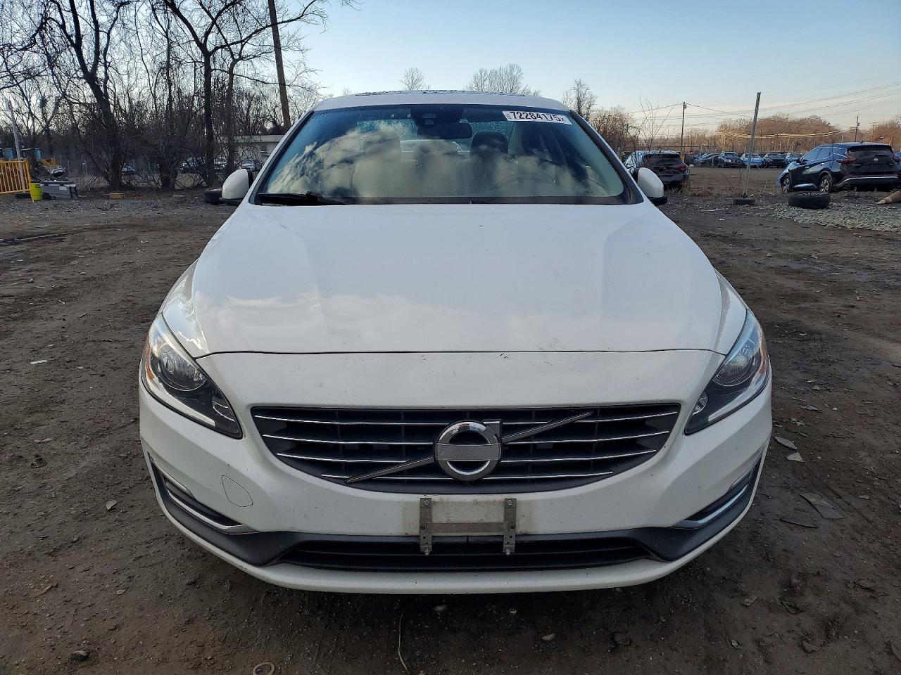 2015 VOLVO S60