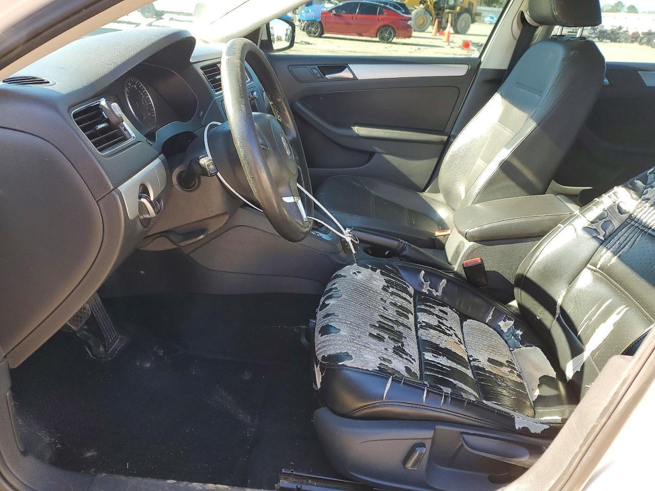 2013 VOLKSWAGEN JETTA