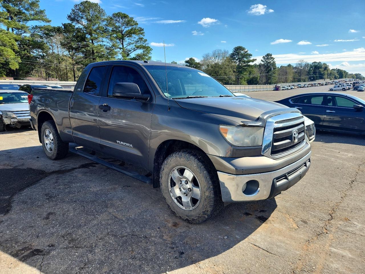 2012 TOYOTA TUNDRA