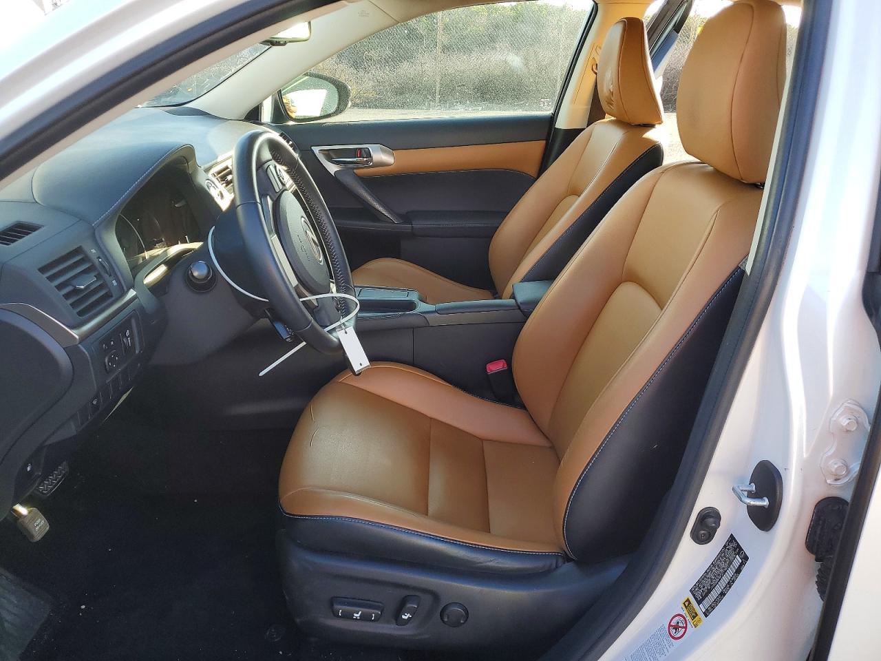 2015 LEXUS CT 200