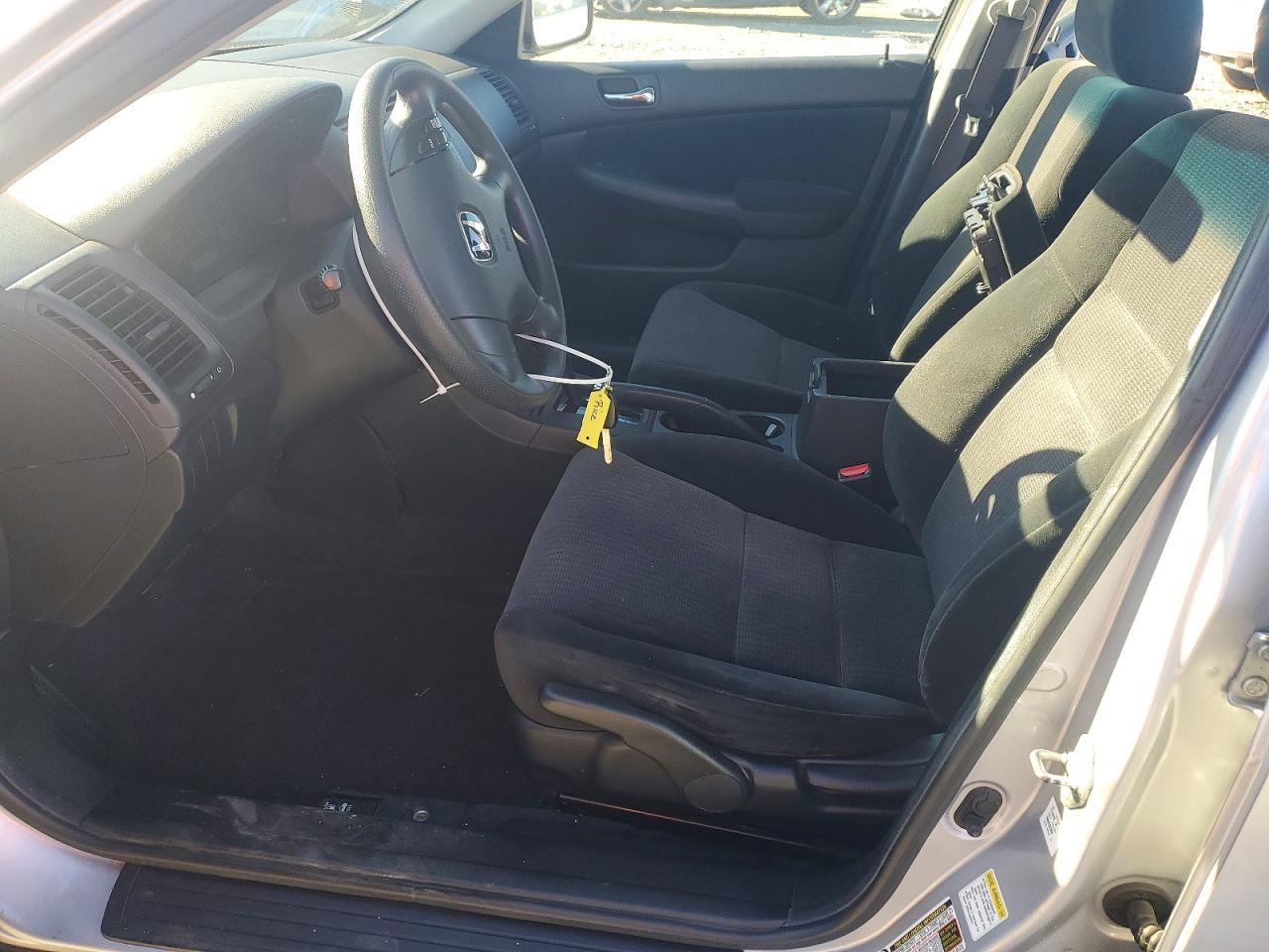 2004 HONDA ACCORD