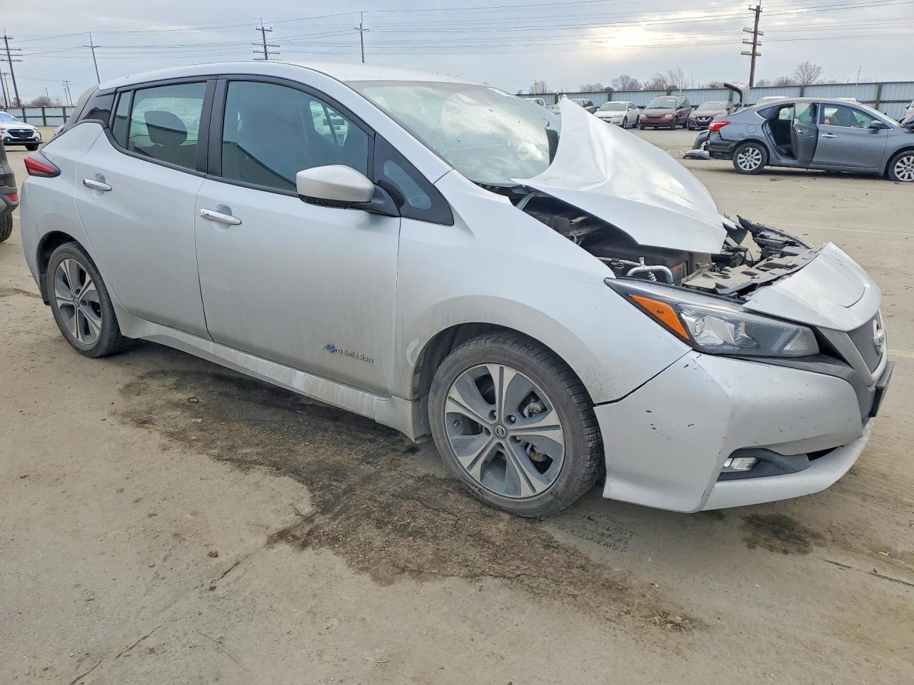 2018 NISSAN LEAF