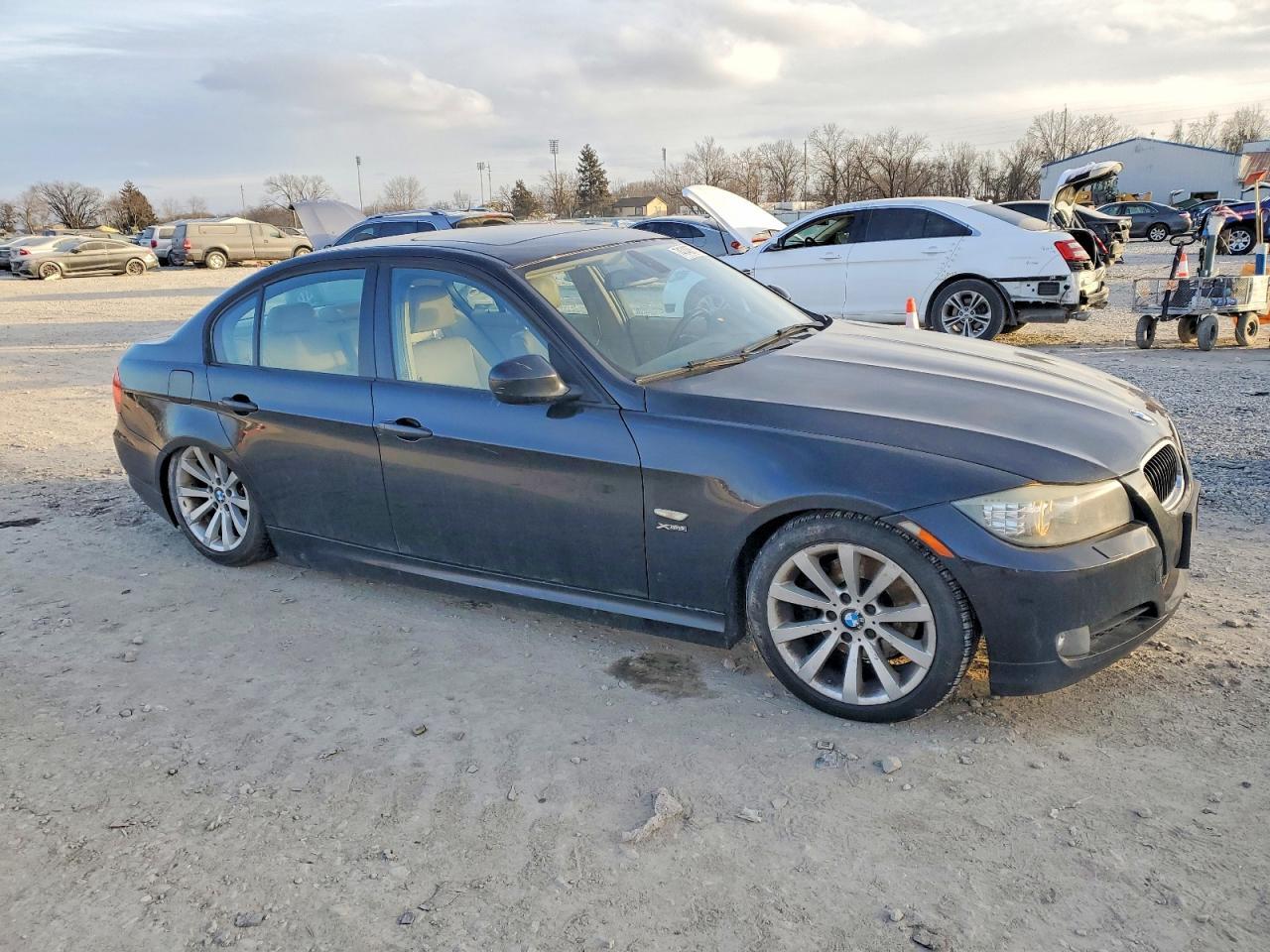 2011 BMW 3 SERIES