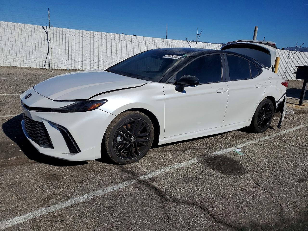 2025 TOYOTA CAMRY