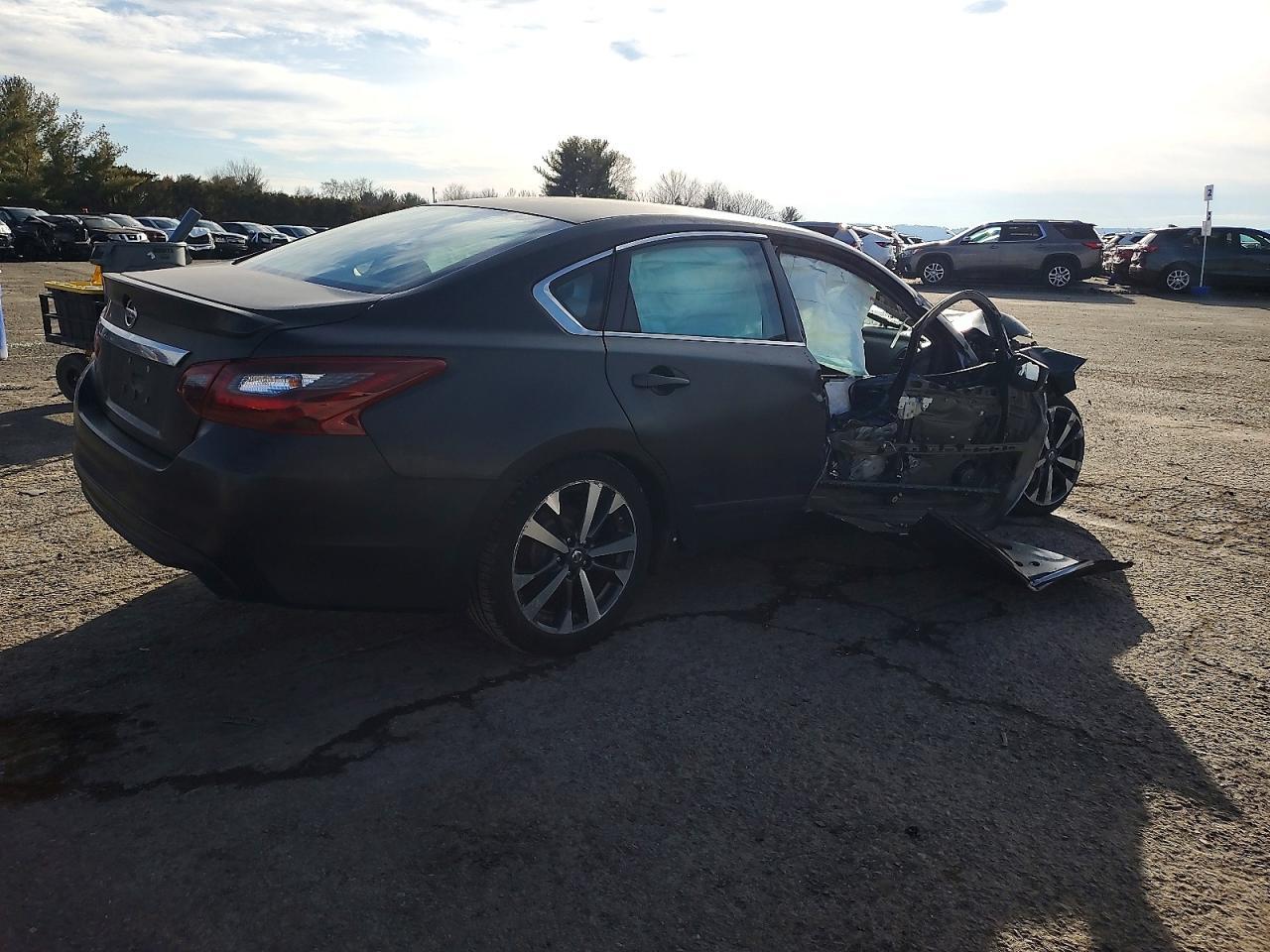 2017 NISSAN ALTIMA
