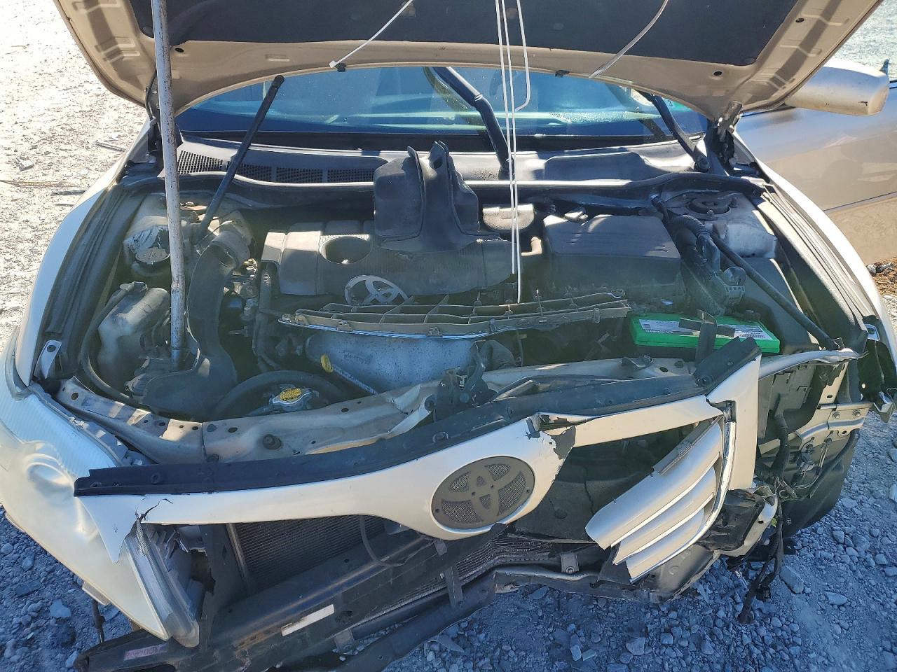 2011 TOYOTA CAMRY