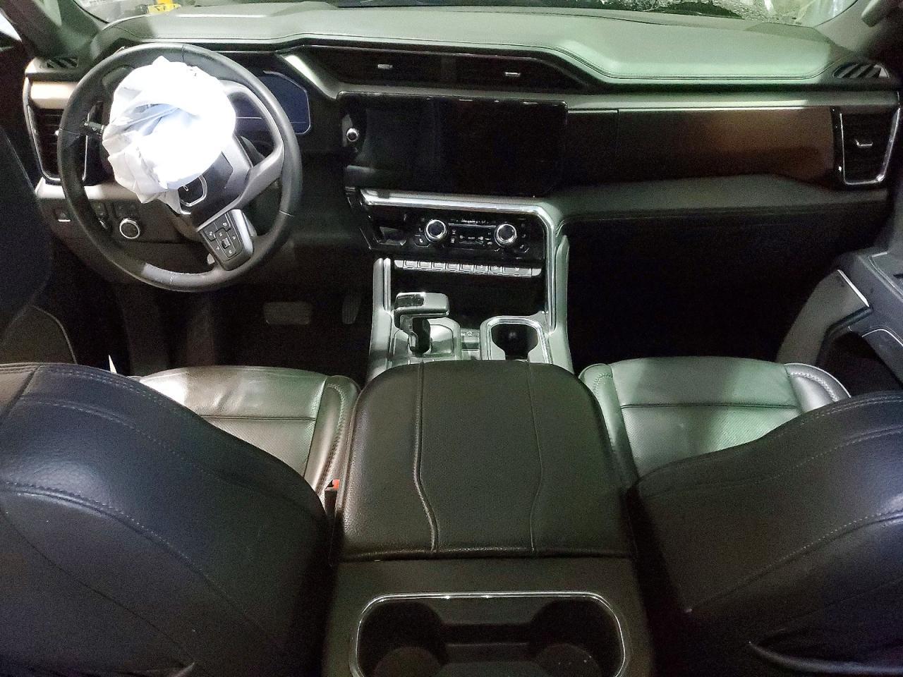 2024 GMC Sierra