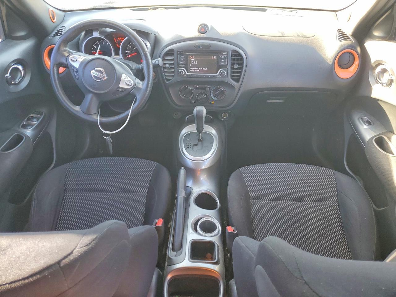 2015 NISSAN Juke