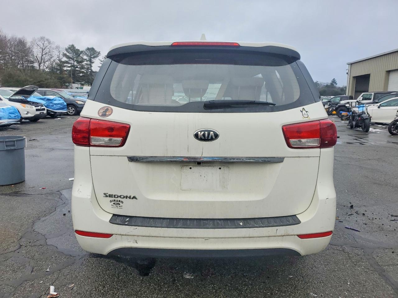 2016 KIA SEDONA