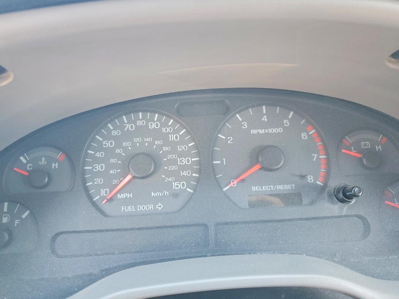 2001 FORD MUSTANG