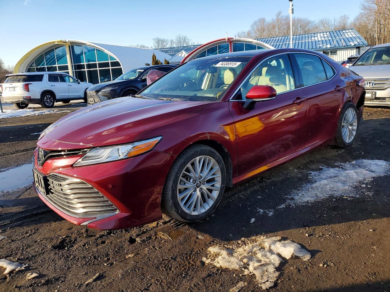 2018 TOYOTA CAMRY