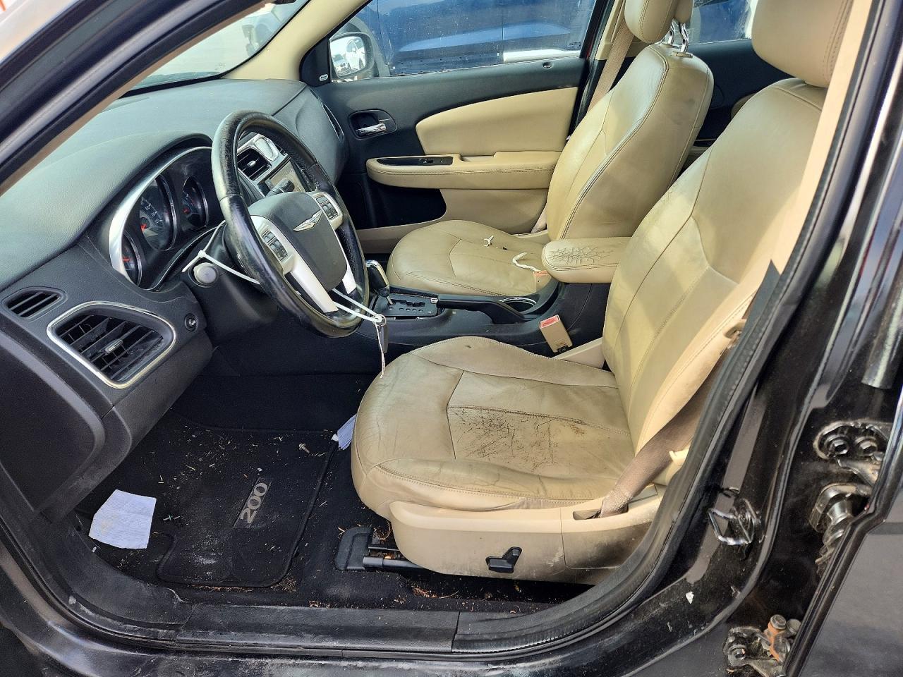 2012 CHRYSLER 200