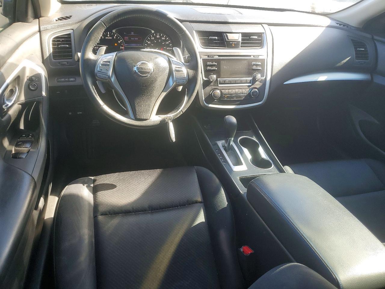 2017 NISSAN ALTIMA