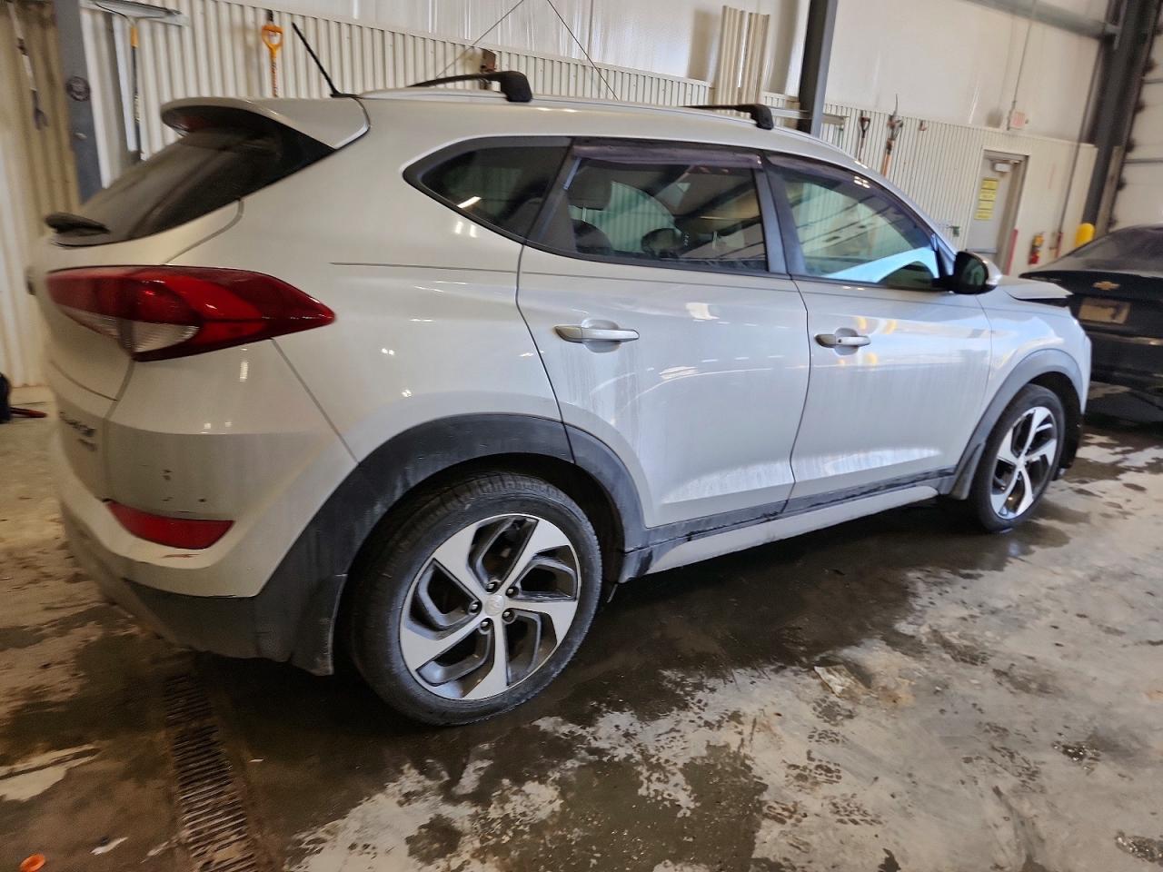 2017 HYUNDAI TUCSON