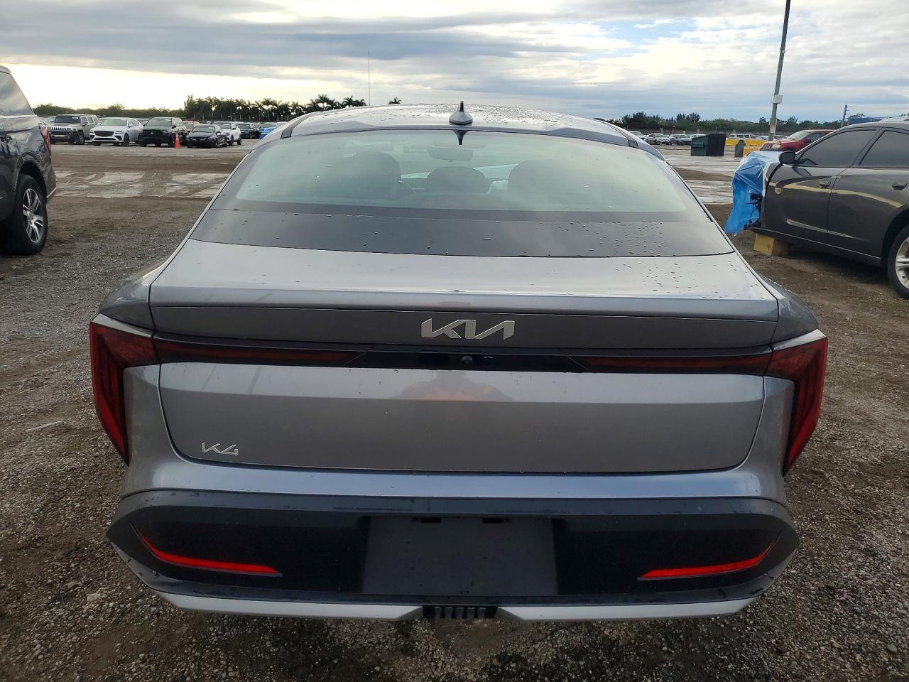 2026 KIA K4