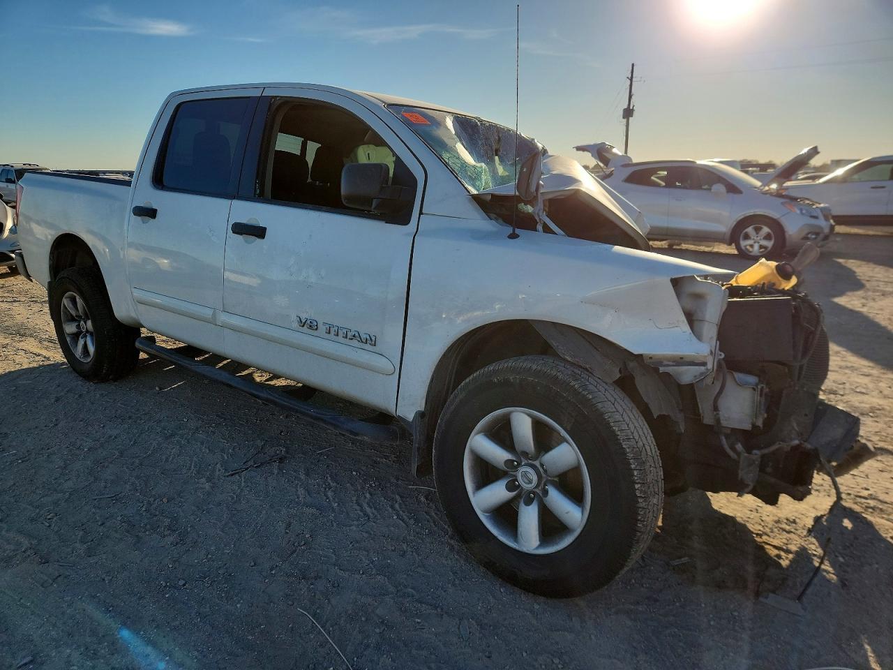 2012 NISSAN Titan