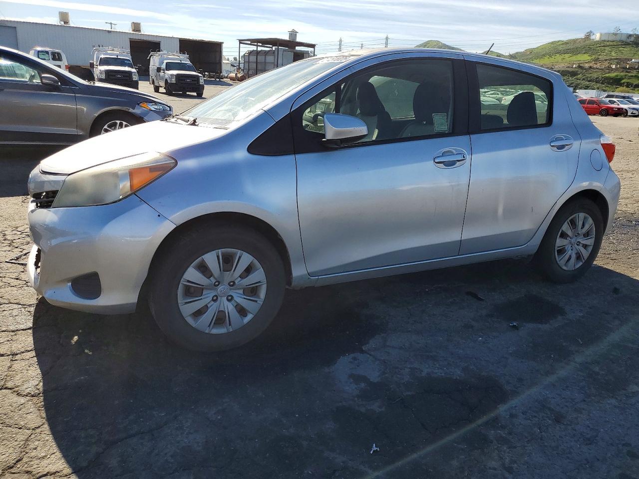 2013 TOYOTA YARIS