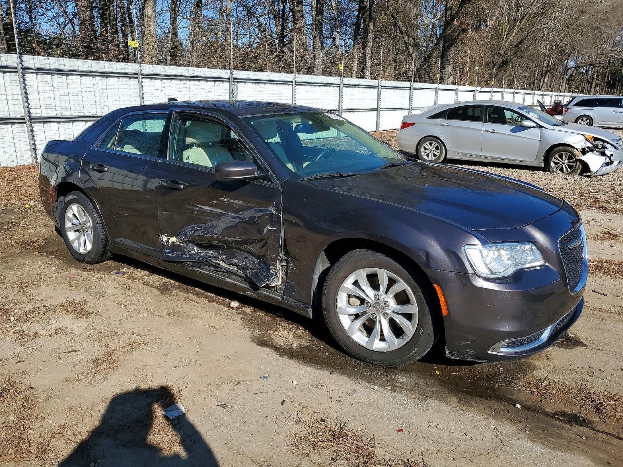 2015 CHRYSLER 300